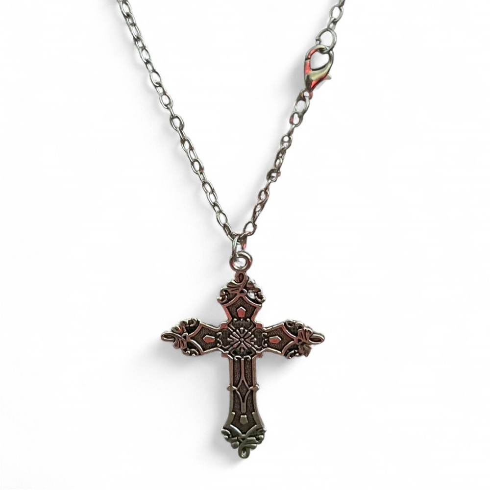Elegant Silver Cross Pendant Necklace